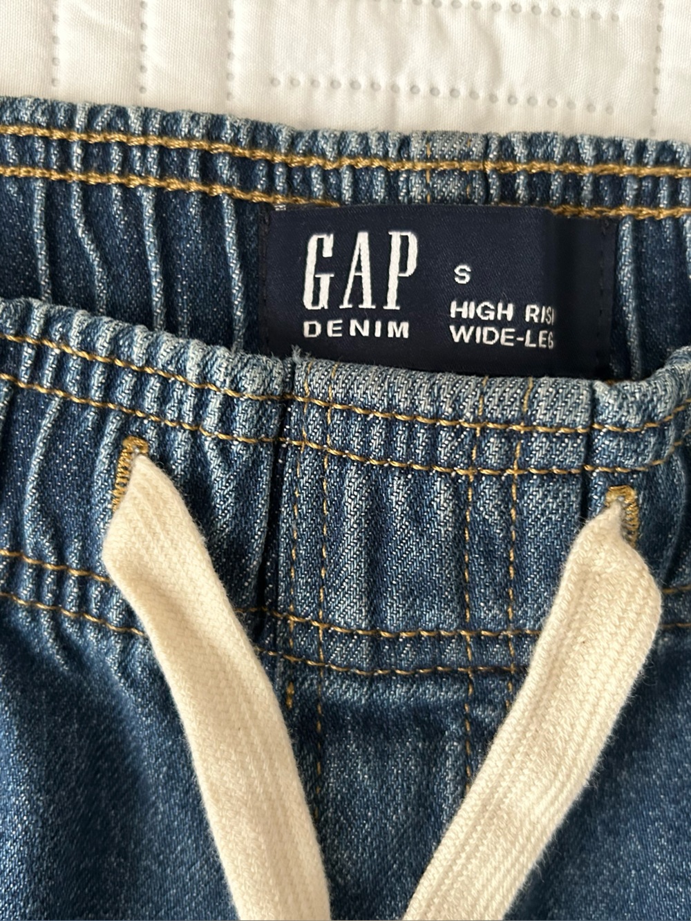 NWOT GAP Women's Blue Drawstring Wide-Leg Jeans Size Small - Picture 3 of 7